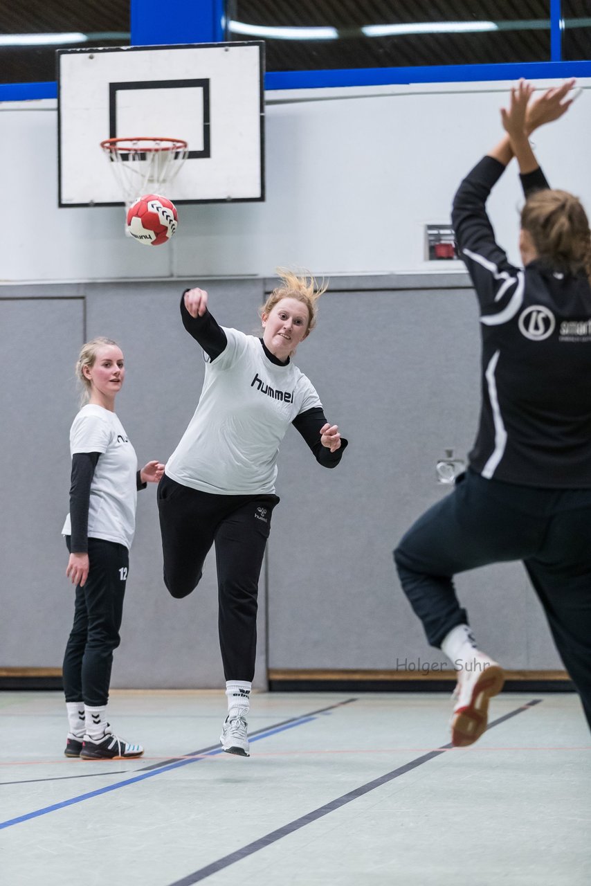 Bild 125 - Frauen ETV 3 - NieWa 3 : Ergebnis: 25:20